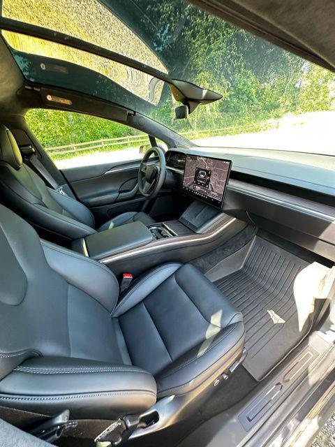 2024 Tesla Model X Long Range