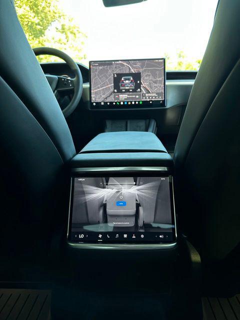 2024 Tesla Model X Long Range