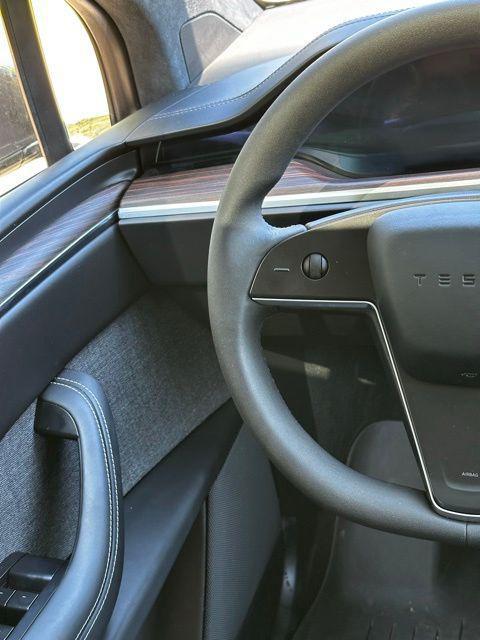 2024 Tesla Model X Long Range