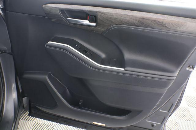 2021 Toyota Highlander Hybrid Platinum