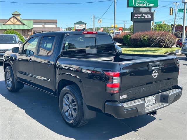 2025 Nissan Frontier Crew Cab SV 4x2