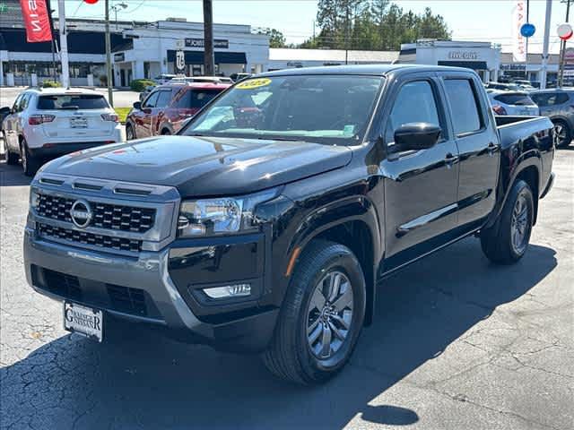 2025 Nissan Frontier Crew Cab SV 4x2