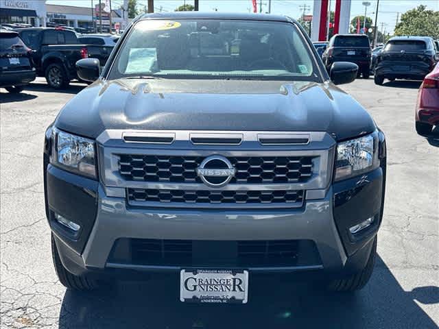 2025 Nissan Frontier Crew Cab SV 4x2