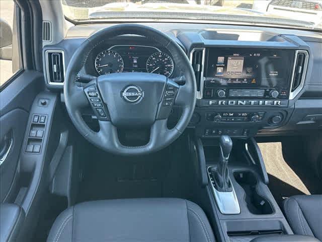 2025 Nissan Frontier Crew Cab SV 4x2