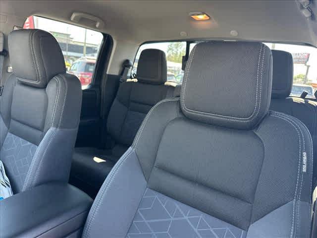 2025 Nissan Frontier Crew Cab SV 4x2