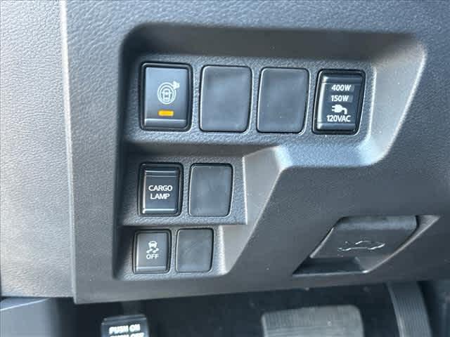 2025 Nissan Frontier Crew Cab SV 4x2