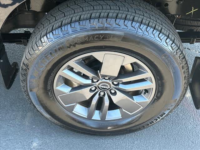 2025 Nissan Frontier Crew Cab SV 4x2