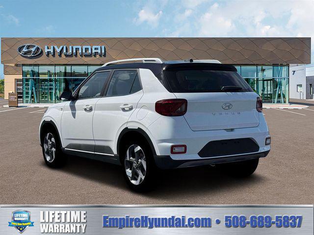 2026 Hyundai Venue SEL w/Two-Tone Roof
