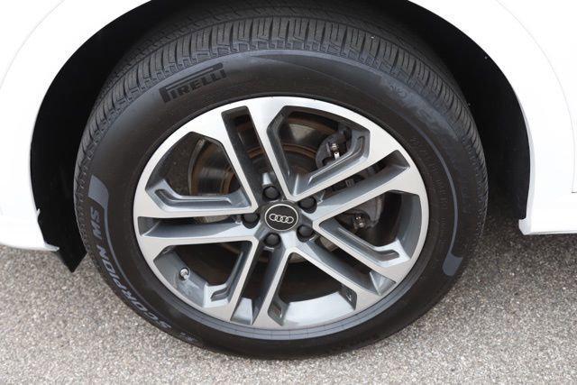 2025 Audi Q5 Premium TFSI quattro S tronic