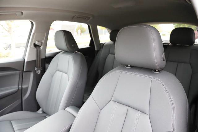 2025 Audi Q5 Premium TFSI quattro S tronic