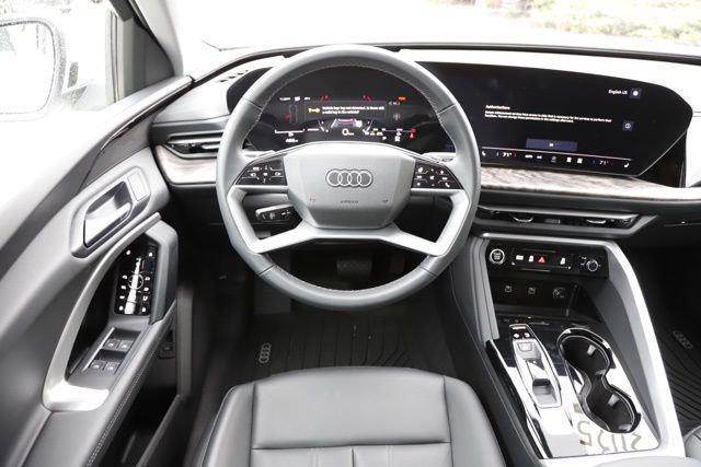 2025 Audi Q5 Premium TFSI quattro S tronic