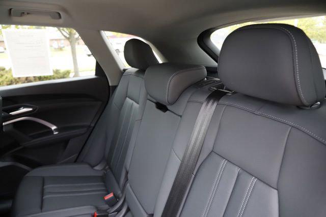 2025 Audi Q5 Premium TFSI quattro S tronic