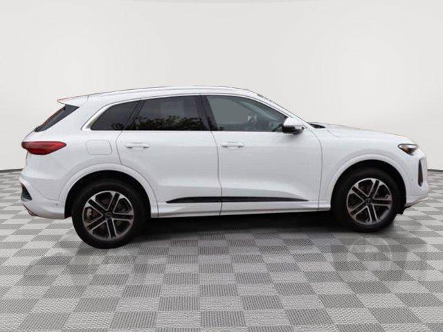 2025 Audi Q5 Premium TFSI quattro S tronic