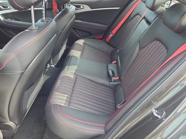 2023 Genesis G70 3.3T RWD