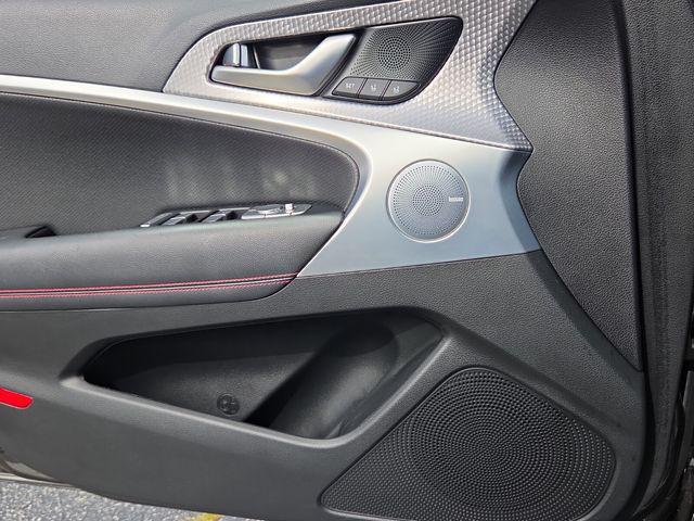2023 Genesis G70 3.3T RWD
