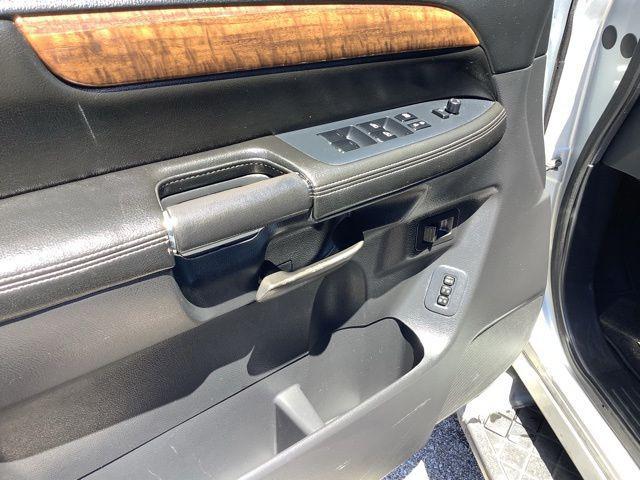 2011 Nissan Armada Platinum