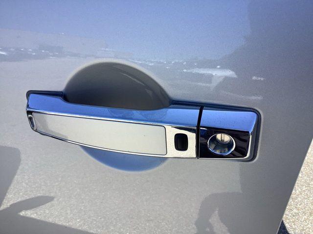 2011 Nissan Armada Platinum