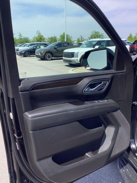 2024 GMC Yukon XL 4WD SLE