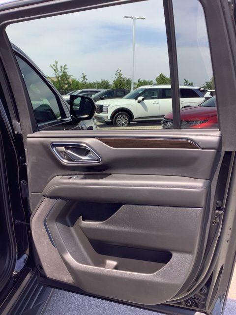 2024 GMC Yukon XL 4WD SLE