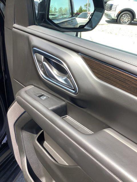 2024 GMC Yukon XL 4WD SLE