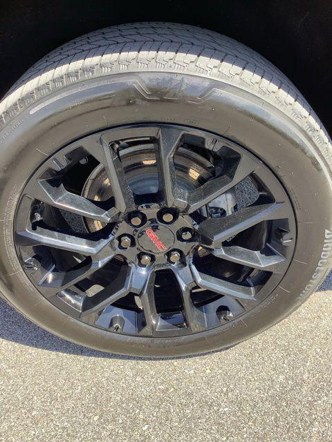 2024 GMC Yukon XL 4WD SLE