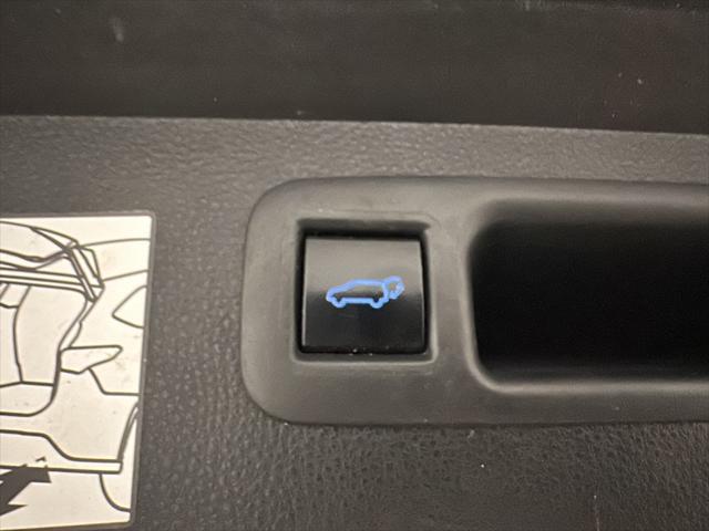 2022 Toyota Highlander Hybrid Platinum