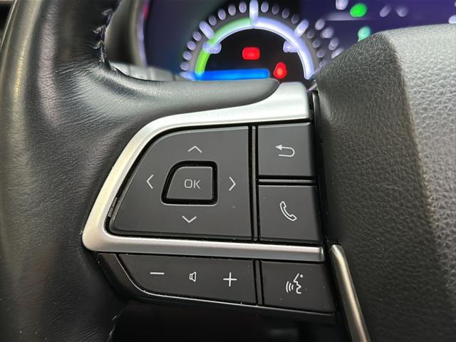 2022 Toyota Highlander Hybrid Platinum