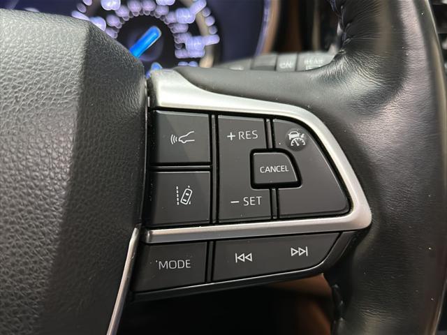 2022 Toyota Highlander Hybrid Platinum