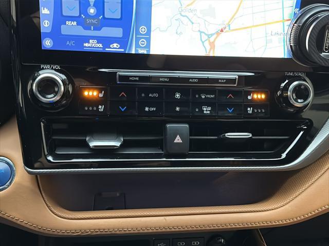 2022 Toyota Highlander Hybrid Platinum