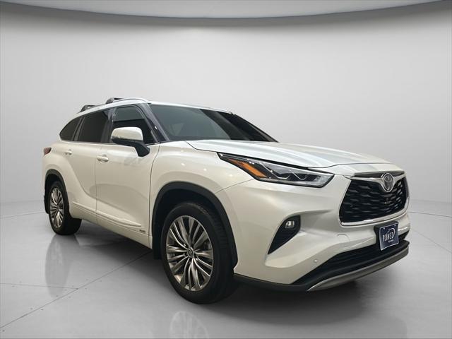 2022 Toyota Highlander Hybrid Platinum for sale in GOLDEN, CO