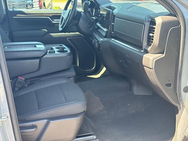 2024 Chevrolet Silverado 1500 4WD Crew Cab Short Bed LT with 2FL