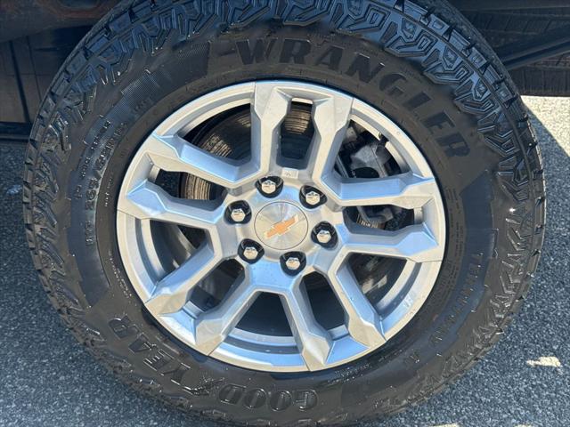 2024 Chevrolet Silverado 1500 4WD Crew Cab Short Bed LT with 2FL