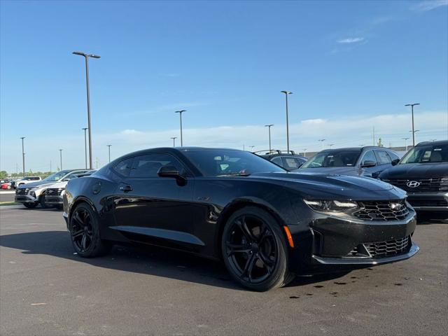 2021 Chevrolet Camaro RWD Coupe LT1