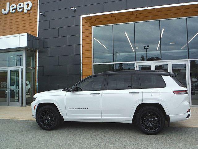 2023 Jeep Grand Cherokee L Summit 4x4 2023 Jeep Grand Cherokee L Summit 4x4
