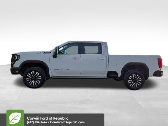 2022 GMC Sierra 2500HD 4WD Crew Cab Standard Bed Denali