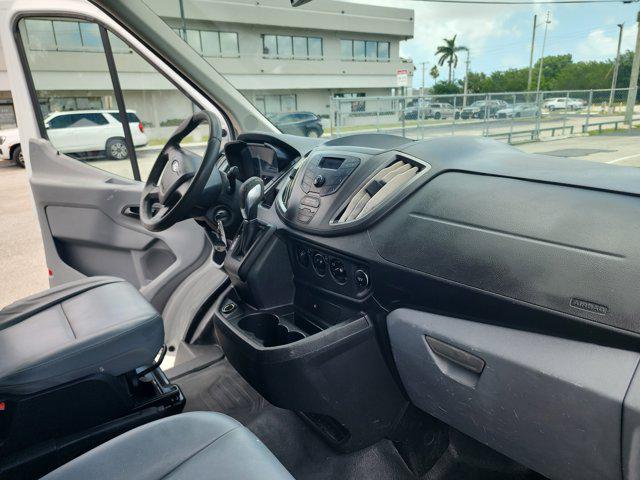 2017 Ford Transit 148 WB Medium Roof Cargo