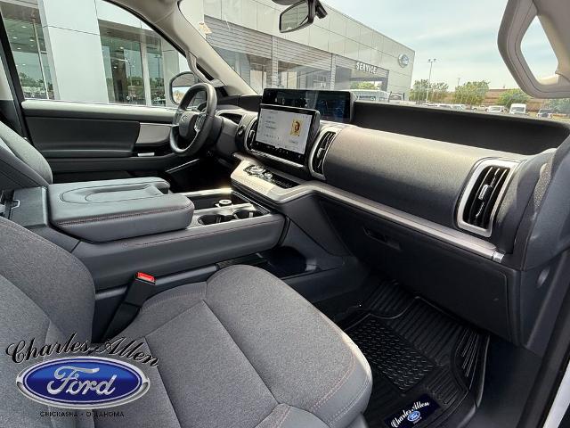 2025 Ford Expedition Active MAX