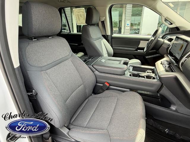 2025 Ford Expedition Active MAX