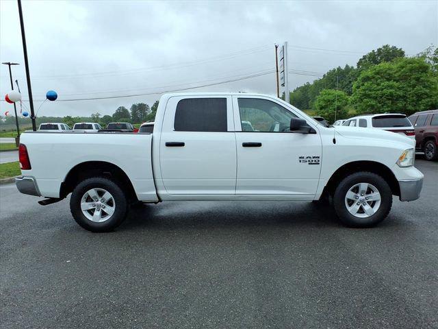 2023 RAM 1500 Classic SLT Crew Cab 4x4 57 Box