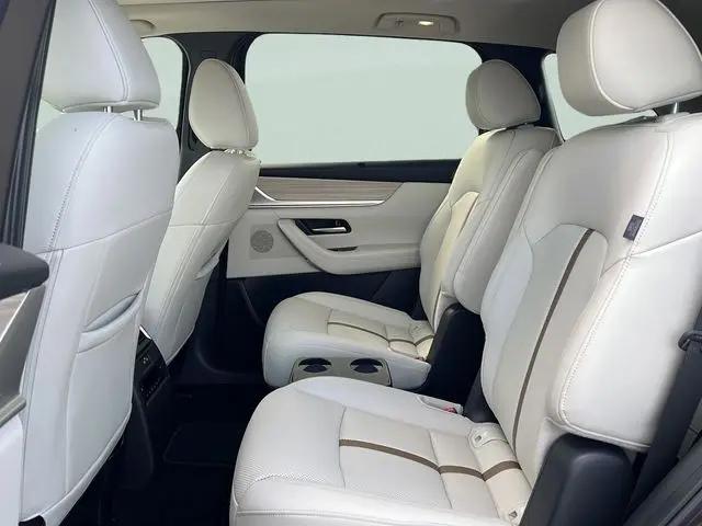2024 Mazda X-90 Premium Plus