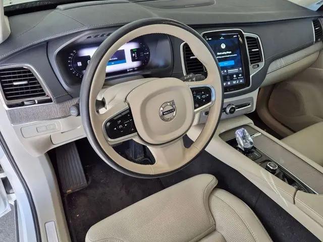 2025 Volvo XC90 Plug-In Hybrid T8 Ultra 6-Seater