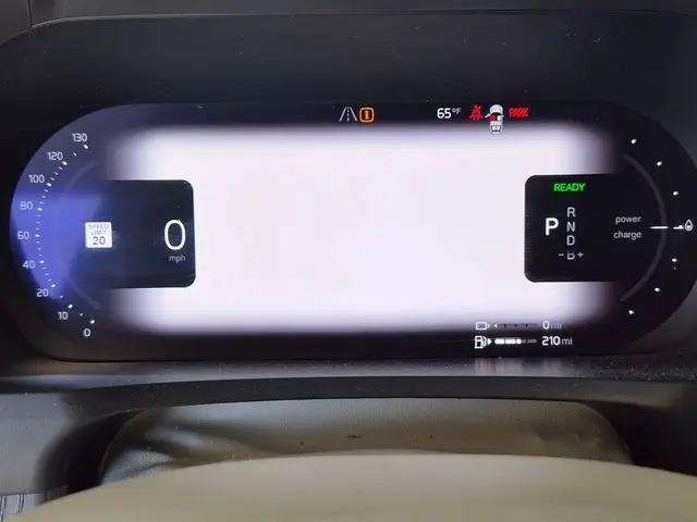 2025 Volvo XC90 Plug-In Hybrid T8 Ultra 6-Seater