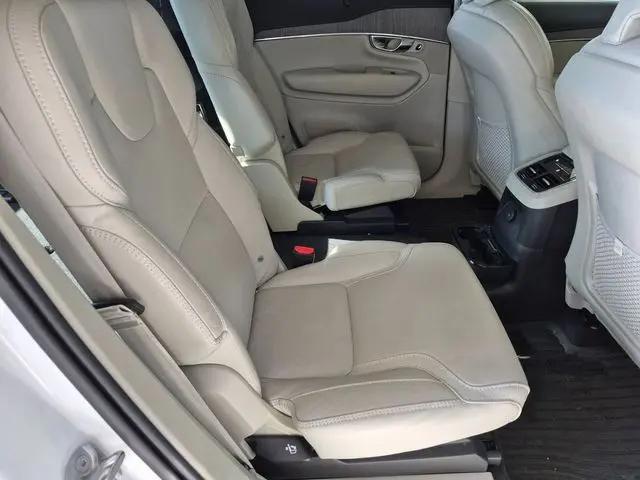 2025 Volvo XC90 Plug-In Hybrid T8 Ultra 6-Seater