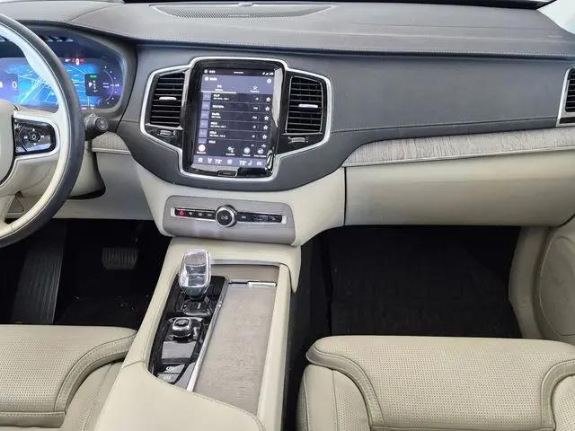 2025 Volvo XC90 Plug-In Hybrid T8 Ultra 6-Seater