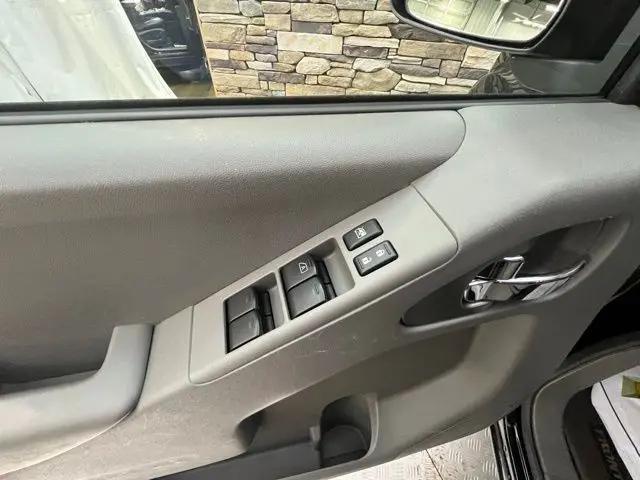 2021 Nissan Frontier Crew Cab Long Bed SV 4x4