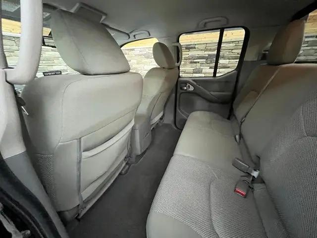 2021 Nissan Frontier Crew Cab Long Bed SV 4x4
