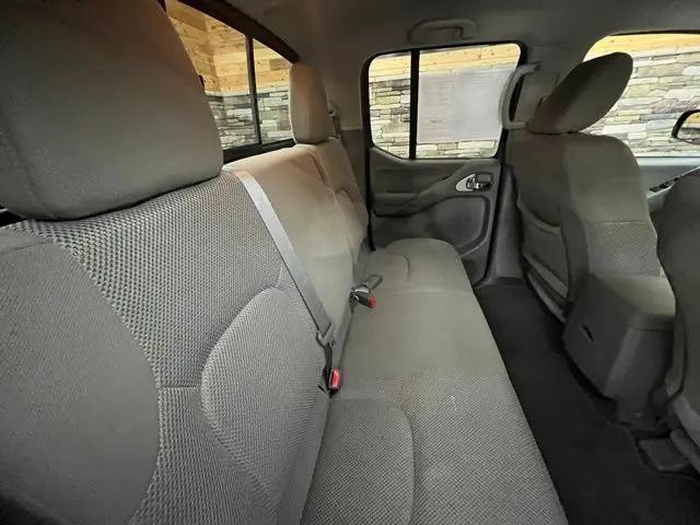 2021 Nissan Frontier Crew Cab Long Bed SV 4x4