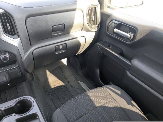 2022 Chevrolet Silverado 1500 2WD Crew Cab Short Bed Custom