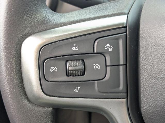 2022 Chevrolet Silverado 1500 2WD Crew Cab Short Bed Custom