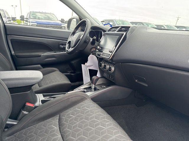 2025 Mitsubishi Outlander Sport 2.0 LE AWC